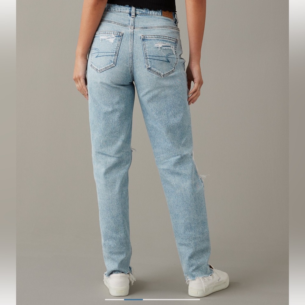 AE Strigid Ripped Mom Jean - Picture 2 of 5